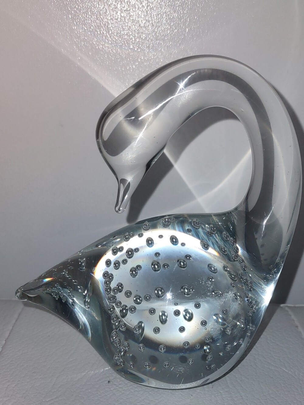 Vintage hand-blown clear bullicante art glass swan 5 Inches Tall